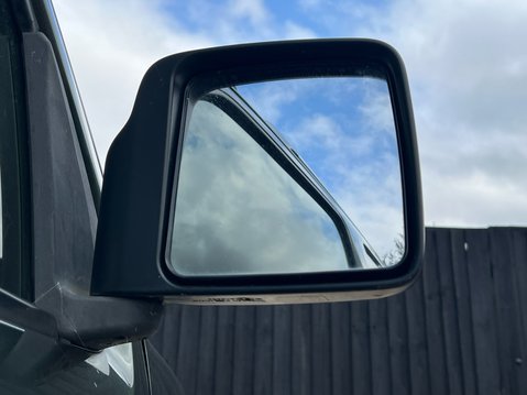 Suzuki Jimny SZ4 23