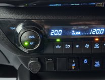 Toyota Hilux Invincible X | AUTO | D-4D | Camera | Nav | 2.8 LT | No VAT| 40