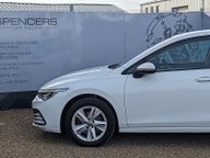 Volkswagen Golf LIFE TSI 5