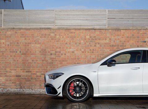 Mercedes-Benz CLA Class AMG 45 S 4Matic+ Plus Coupé 31