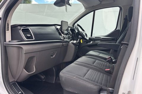 Ford Transit Custom 280 130 ps L1 Limited Panel Van - Sat Nav 15