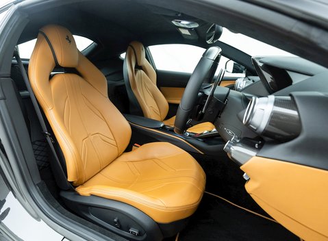 Ferrari 812 Superfast 10