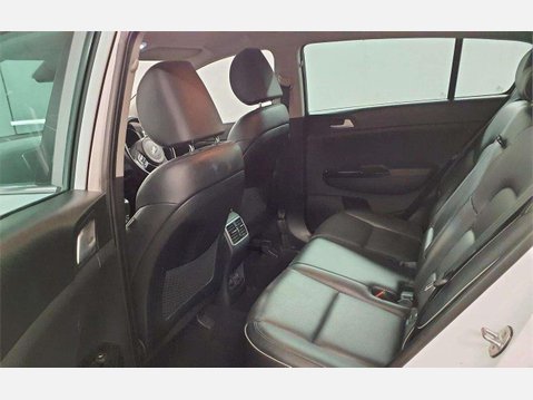 Kia Sportage 1.7 CRDi 3 Euro 6 (s/s) 5dr 8