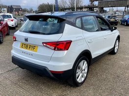SEAT Arona 1.6 Arona SE Technology Luxury TDI 5dr 9