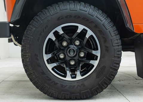 Land Rover Defender 110 ADVENTURE 