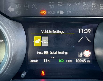 Toyota Yaris 1.5 Yaris Design HEV CVT 5dr 35