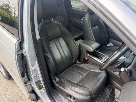 Land Rover Discovery Sport 2.0 Discovery Sport HSE TD4 Auto 4WD 5dr 30