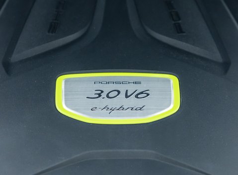 Porsche Cayenne V6 E-Hybrid 32