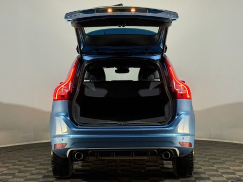 Volvo XC60 D5 R-DESIGN LUX NAV AWD 8