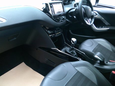 Peugeot 2008 PURETECH S/S ALLURE PREMIUM ONLY 68,000 MILES FROM NEW 17