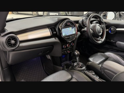 Mini Hatch COOPER S 40