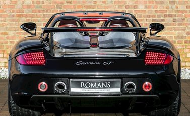 Porsche Carrera GT 5