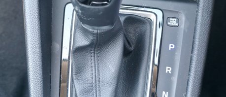 Hyundai i20 MPI SE.AUTOMATIC..1 PREVIOUS OWNER,18 STAMPS,AIR CON,LAST OWNER  9 YEARS. 1