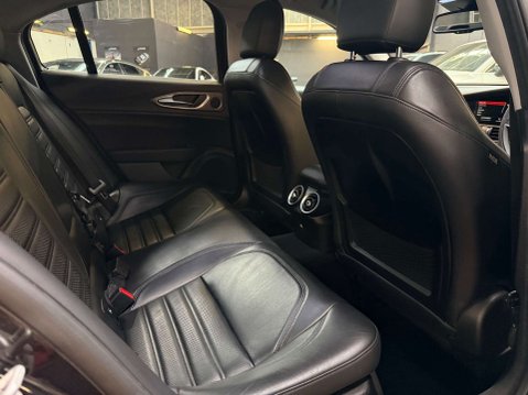 Alfa Romeo Giulia 2.1 Giulia Speciale TD Auto 4dr 18