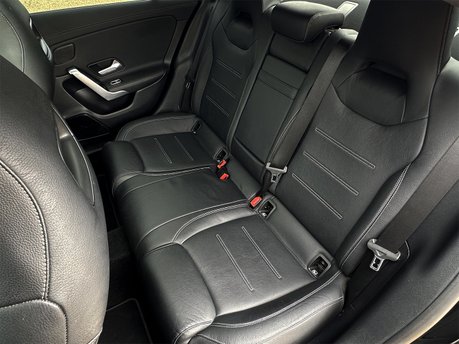 Mercedes-Benz CLA Class CLA 220 AMG LINE PREMIUM PLUS 70