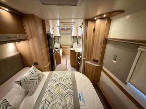 Bailey Pegasus Brindisi GT70 35