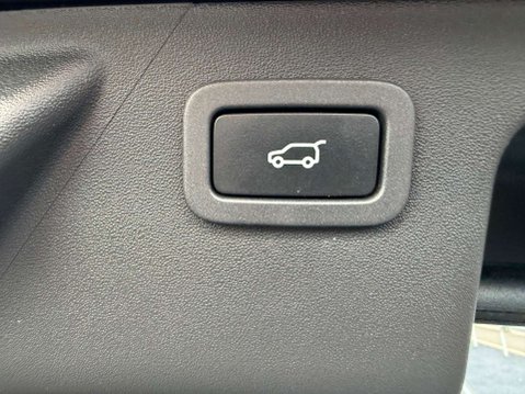 Land Rover Discovery Sport 2.0 Discovery Sport Landmark TD4 Auto 4WD 5dr 21