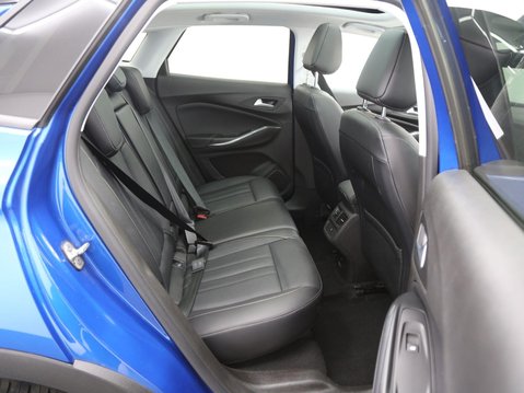 Vauxhall Grandland X 1.2 Turbo Elite Nav Euro 6 (s/s) 5dr 23