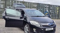 Toyota Auris 1.8 VVT-h T Spirit Hatchback 5dr Petrol Hybrid CVT Euro 5 (s/s) (136 ps) 5