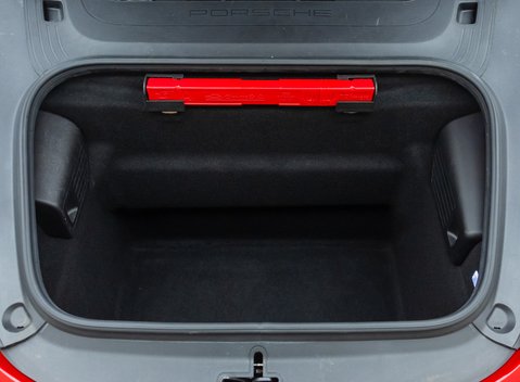 Porsche 911 Carrera GTS CABRIOLET (991.2) 40