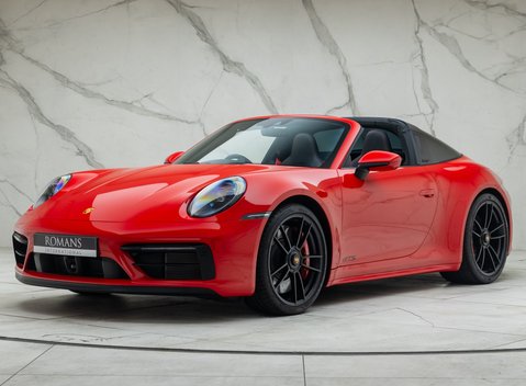 Porsche 911 Targa 4 GTS (992) 1