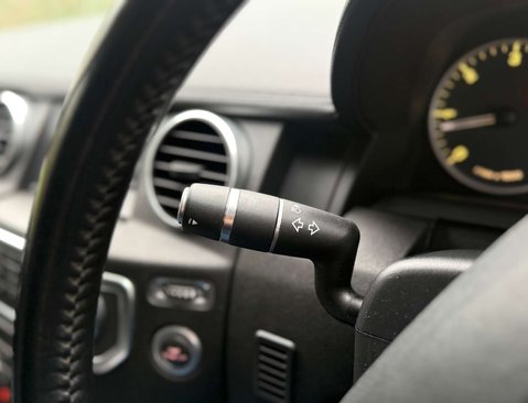 Land Rover Discovery 3.0 Discovery SE SDV6 Auto 4WD 5dr 22