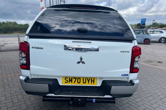 Mitsubishi L200 DI-D BARBARIAN DOUBLE CAB AUTO REAR CANOPY 8