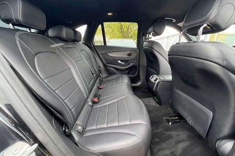 Mercedes-Benz GLC 2.0 GLC250 AMG Line SUV 5dr Petrol G-Tronic+ 4MATIC Euro 6 (s/s) (211 ps) 32