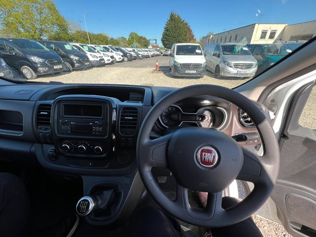Fiat Talento SWB L1H1 Air Con Sensors Tow Bar EURO 6 NO VAT 33