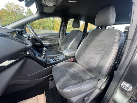 Ford Kuga 2.0 Kuga ST-Line TDCI 4x4 4WD 5dr *NATIONAL DELIVERY* 17