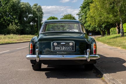 Bentley S2 Continental By H.J.Mulliner 6