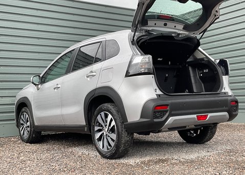 Suzuki SX4 S-Cross Ultra 16