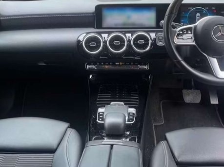 Mercedes-Benz A Class 1.5 A180d Sport (Executive) Hatchback 5dr Diesel 7G-DCT Euro 6 (s/s) (116 p 7