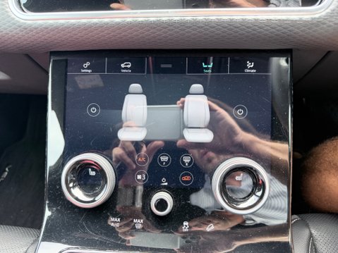 Land Rover Range Rover Velar R-DYNAMIC S 25