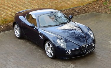 Alfa Romeo 8C Competizione 4