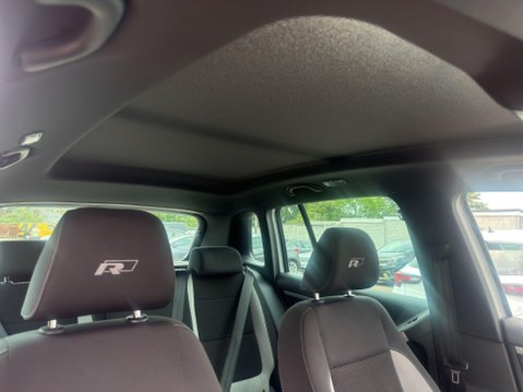 Volkswagen Tiguan 2.0 TDI BlueMotion Tech R-Line DSG 4WD Euro 5 (s/s) 5dr (Nav) 51