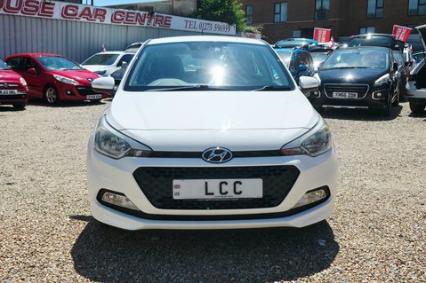 Hyundai i20 MPI SE.AUTOMATIC..1 PREVIOUS OWNER,18 STAMPS,AIR CON,LAST OWNER  9 YEARS. 7