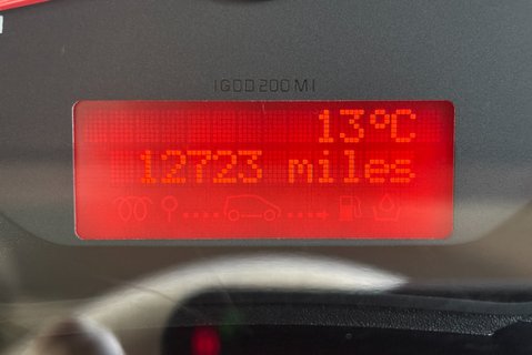 Renault Master LL35 Business 145 ps dCi Dropside Truck - Air Con & Sat Nav 29