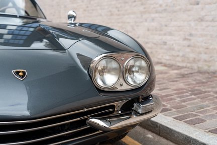 Lamborghini 400 GT 2+2 9