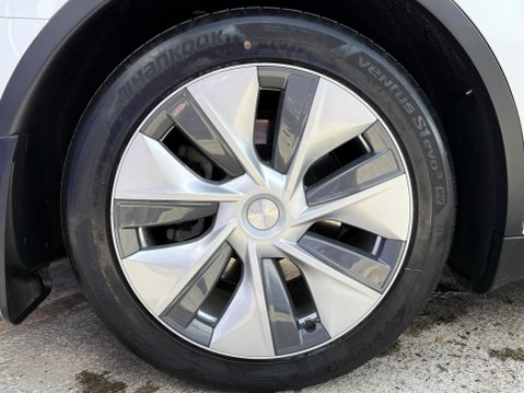 Tesla Model Y SUV 5dr Electric Auto RWD (346 ps) 15