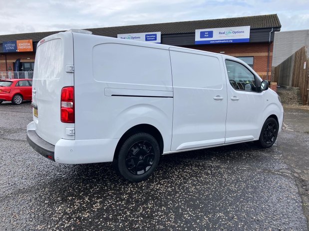 Citroen Dispatch DISPATCH XL DIESEL 1.5 Blue HDi 120ps Van Driver 6