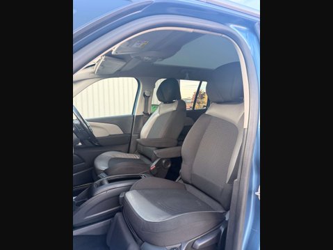 Citroen C4 Picasso 1.6 C4 Grand Picasso Exclusive+ e-HDi Semi-Auto 5dr 17