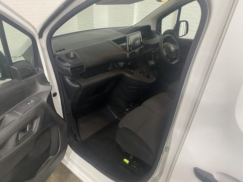 Peugeot Partner BLUEHDI PROFESSIONAL PREMIUM PLUS L1 11
