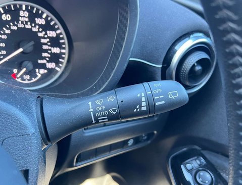 Nissan Juke 1.0 Juke Tekna+ DiG-T 5dr 17