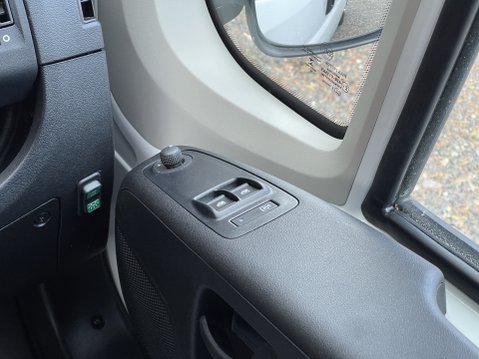 Citroen Relay 40 L4H2 BLUEHDI 17 SEAT LIGHTWEIGHT NON D1 MINIBUS with RAMP and SENSORS E6 27
