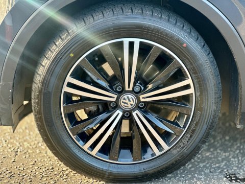 Volkswagen Tiguan 2.0 TDI SE Navigation Euro 6 (s/s) 5dr 69