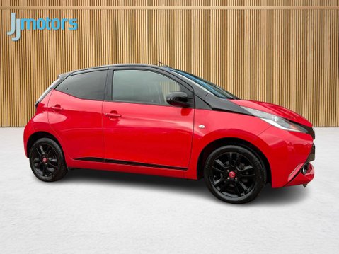 Toyota Aygo 1.0 VVT-i x-cite 4 Red Bi-Tone Hatchback 5dr Petrol Manual Euro 6 (68 ps) 13