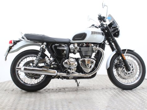 Triumph Bonneville T120 Diamond