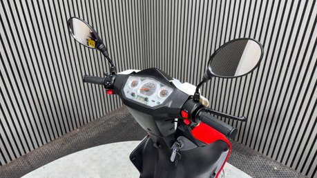 Ajs Firefox 2026 ONLY 269 MILES 1 OWNER MOT 2029 IDEAL LEARNER SCOOTER 125CC 46