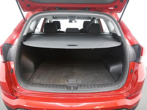 Hyundai TUCSON 2.0 CRDi SE Nav Auto 4WD Euro 6 5dr 26